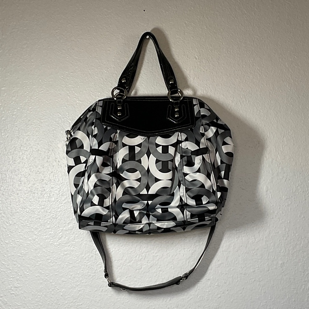 COACH:  women Patterned Shoulder Bag - Picture 2 of 7